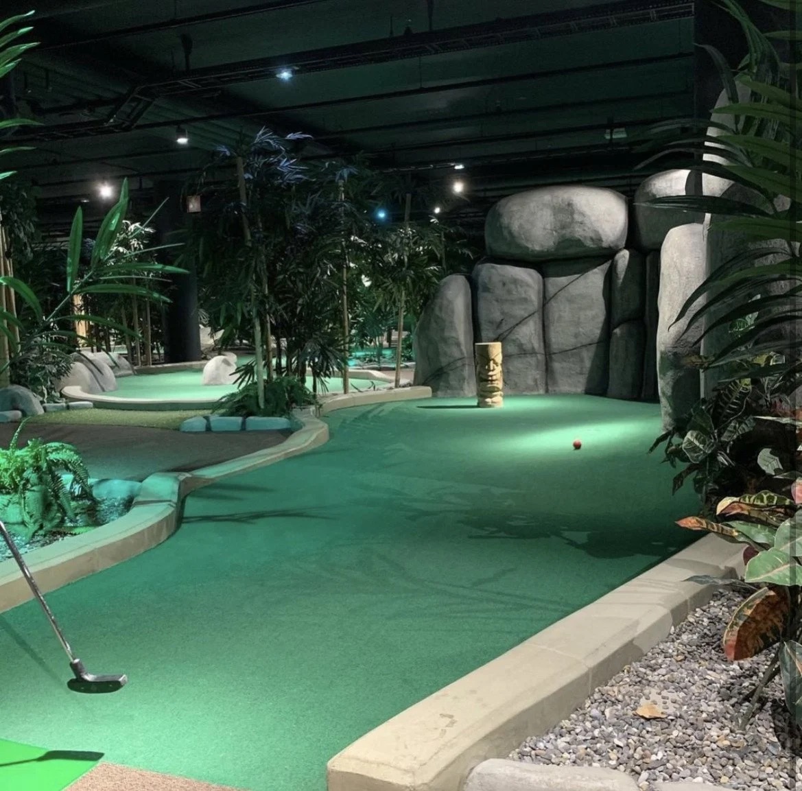 Paradise Adventure Golf