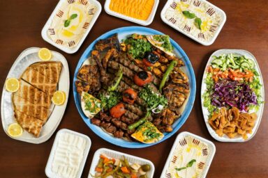 Poneh persiska kolgrill Maträtt